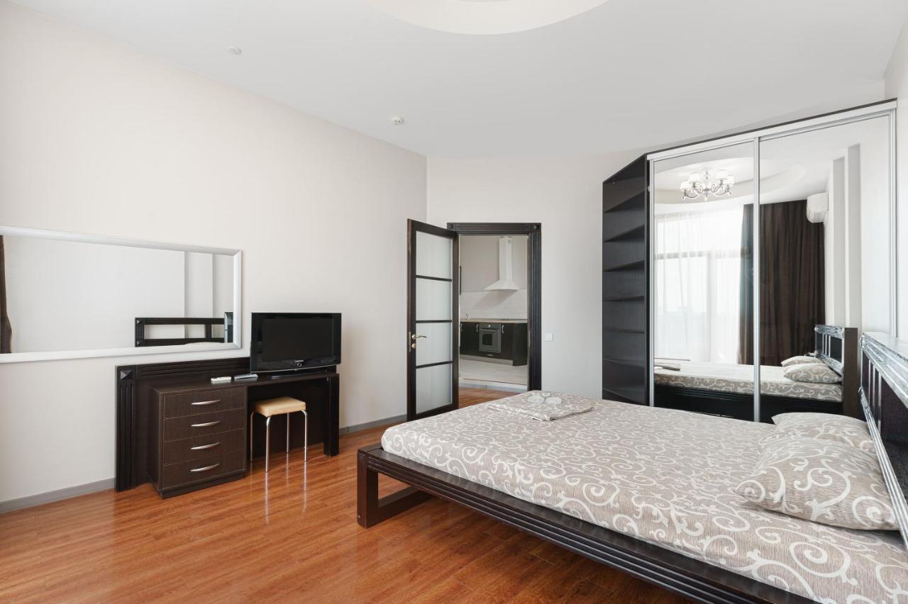 Arcadia Palace 2-Bedrooms Apartment With Terrace Odesa Exterior foto